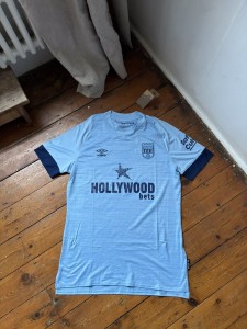 2023-24 Brentford Away Shirt *BNWT* M for sale on Ebay
