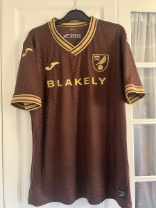 Norwich City FC Platinum Members Football Shirt In Box XL Not Available In Shops for sale on Ebay