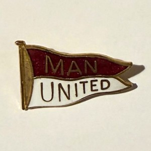 Manchester United memorabilia x 3 - rare pin badge, 1977 FA Cup winner pennant for sale on Ebay