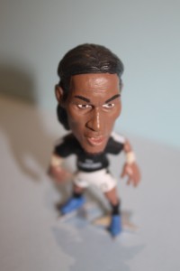 (701)  CHELSEA FOOTBALL CLUB      DROGBA       BLACK KIT for sale on Ebay