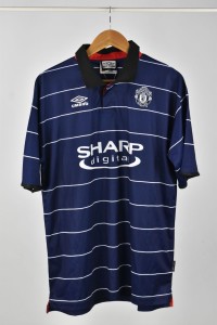 Umbro Manchester United Football Shirt Away 1999-2000 XL Blue Striped Modern for sale on Ebay