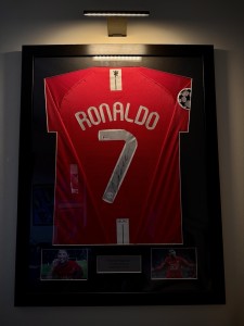 Cristiano Ronaldo Signed Manchester United No.7 Shirt Framed Display Beckett COA for sale on Ebay