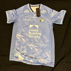 Signed XL Leeds Rhinos 2026 MND shirt by Sir Kevin Sinfield for sale on Ebay