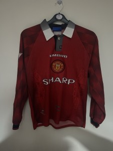 Manchester United 1996/98 Home Shirt  Longsleeve. CANTONA 7. for sale on Ebay