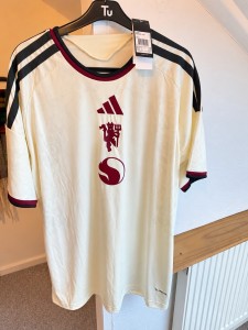 Manchester United 2026/27 Third Shirt 3XL for sale on Ebay