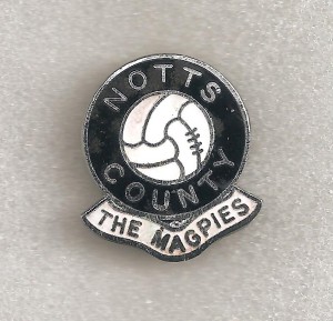Pin Badge Abzeichen - UK - 55 - NOTTS COUNTY FC - Gomm Ball Brooch for sale on Ebay