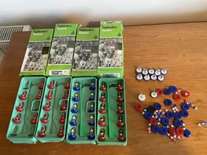Subbuteo job lot of boxed lightweight and loose players  for sale on Ebay