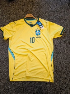 Brazil Football Shirt Neymar Large New Top for sale on Ebay