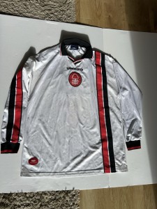 Original Nottingham Forest 1997/99 Umbro Away Shirt XL for sale on Ebay