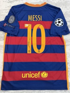Lionel Messi signed Barcelona home shirt with Beckett sticker COA for sale on Ebay