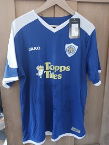 Signed Official Leicester City shirt from 2008/9 Topps Tiles BNWT Medium JAKO for sale on Ebay
