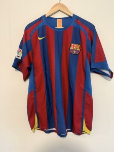 Original Barcelona 05 Home Shirt ‘Ronaldinho’ Size M VGC for sale on Ebay
