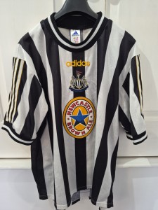 Newcastle United Home Shirt 97/98 Men's Large Asprilla No.11 for sale on Ebay