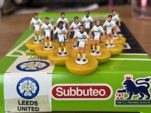 Subbuteo - LW HASBRO - Leeds Utd - PACKARD BELL Ref 63161 - PREMIER LEAGUE RANGE for sale on Ebay