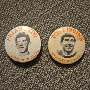 1960's Manchester United 2x Football Pin Badge Set – Brian Kidd & Tony Dunne for sale on Ebay