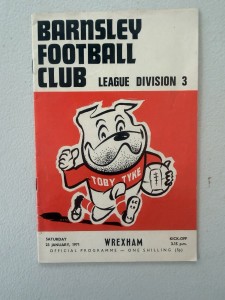 Barnsley v Wrexham Official Programme Division 3 Football 23 Jan 1971 for sale on Ebay