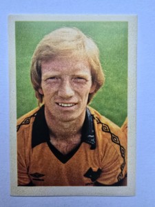 1981-82 FKS Soccer 82 Football Sticker #370 Willie Carr Wolves BARGAIN RARE for sale on Ebay