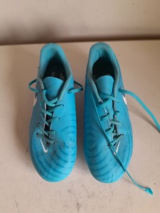 Nike Phantom OXII Club FM/MG Blue & White Football Boots Size UK 5.5 EU 38 for sale on Ebay