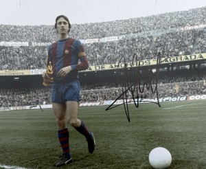 GENUINE JOHAN CRUYFF SIGNED 10x8 BARCELONA PHOTO, BID, COA (AD) for sale on Ebay