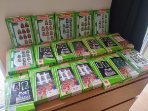 19 Lightweight Subbuteo Teams for sale on Ebay