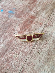 HEART OF MIDLOTHIAN  F C - VINTAGE  COFFER  COLLECTABLE FOOTBALL Pin  BADGE  for sale on Ebay