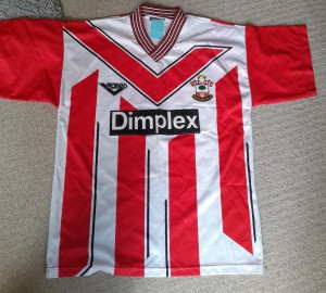 Southampton FC Home Shirt 1993/95 Dimplex Sponsor Size 42/44 Short Sleeve 2602h for sale on Ebay