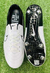 BNIBAG NEW 2012 NIKE TIEMPO IV CLASH ELITE FOOTBALL BOOTS UK 8.5 US 9.5 SG for sale on Ebay