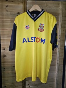 Rare Original Lincoln City 2001/2002 Away Shirt LARGE IMPSPORT VGC for sale on Ebay