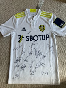 Brand ew - Leeds United 21-22 Signed Shirt (Raphinha, Summerville, Philips etc) for sale on Ebay