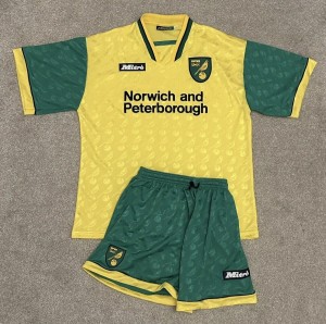 Norwich City Original Football Shirt And Shorts 1996-1997 Large Mens for sale on Ebay