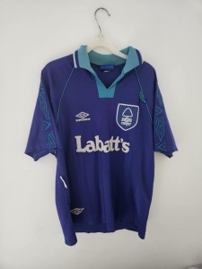 Umbro Nottingham Forest 1993-1995 Away Football Shirt Large adults for sale on Ebay