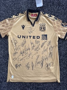 SQUAD SIGNED OFFICIAL WREXHAM ‘PROMOTION’ 2025 FOOTBALL SHIRT - PHOTO PROOF for sale on Ebay