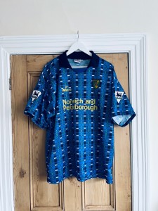 Rare 1994/1995 Norwich City Away Shirt Darren Eadie #20 Superb condition XL for sale on Ebay