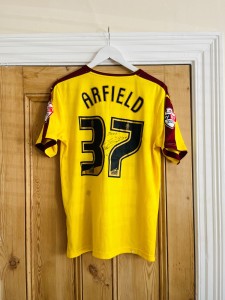 BURNLEY FC MATCH WORN / HAND SIGNED SCOTT ARFIELD 2015/16  AWAY SHIRT ! for sale on Ebay