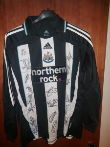 Signed Football Shirt Squad Newcastle 2014 Mens Medium for sale on Ebay