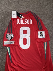 SIGNED OFFICIAL WALES SHIRT HARRY WILSON 25/26 FULHAM PROOF   for sale on Ebay