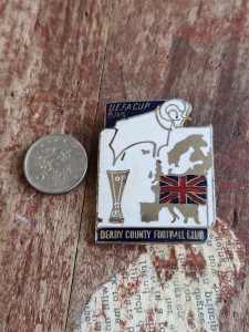 DERBY COUNTY F C - VINTAGE 1974 / 75  UEFA CUP W . REEVES  FOOTBALL Pin BADGE for sale on Ebay