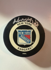 Upper Deck Wayne Gretzky Signed New York Rangers Game Puck Hologram COA Auto for sale on Ebay