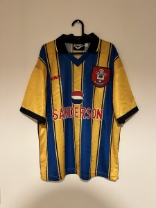 Southampton 1997/1998 Away Football Shirt, Large for sale on Ebay