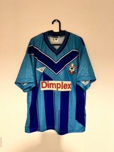Southampton 1993-1995 Away Football Shirt, Large for sale on Ebay