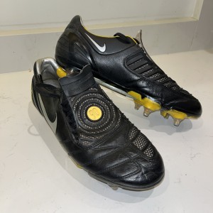 NIKE T90 Total Ninety 90 Laser II SG K-Leather RARE Football Boots, Size UK 9 for sale on Ebay