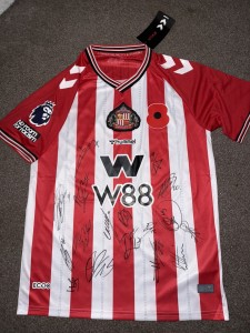 SIGNED SUNDERLAND AFC POPPY SHIRT 25/26 PROMOTION PREMIER LEAGUE PROOF  for sale on Ebay