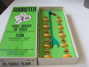 Subbuteo Heavyweight Team. Wolves Ref. 77 Great Condition.  Box With Ref. 77. for sale on Ebay