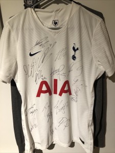 Signed Tottenham Hotspur Nike football shirt Men’s size Large for sale on Ebay