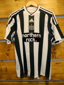 2009 - 2010 Newcastle United Football Shirt Adidas Home Jersey Northern Rock - M for sale on Ebay