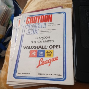 CROYDON v  SUTTON UNITED  85/86 for sale on Ebay