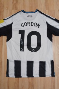 Anthony Gordon 🏴󠁧󠁢󠁥󠁮󠁧󠁿✨ Signed Newcastle United Shirt 2025-26 Home for sale on Ebay