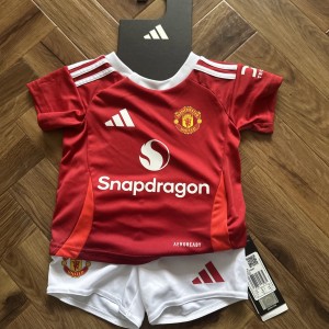 Manchester United home Mini Kit 3-6 Months BNWT for sale on Ebay
