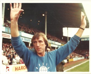 Billy Bonds - WEST HAM UNITED - 10 x 8 Original Press Photograph for sale on Ebay