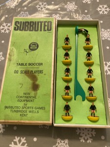 Vintage subbuteo Tunbridge Wells Kent. Team. heavy duty players for sale on Ebay